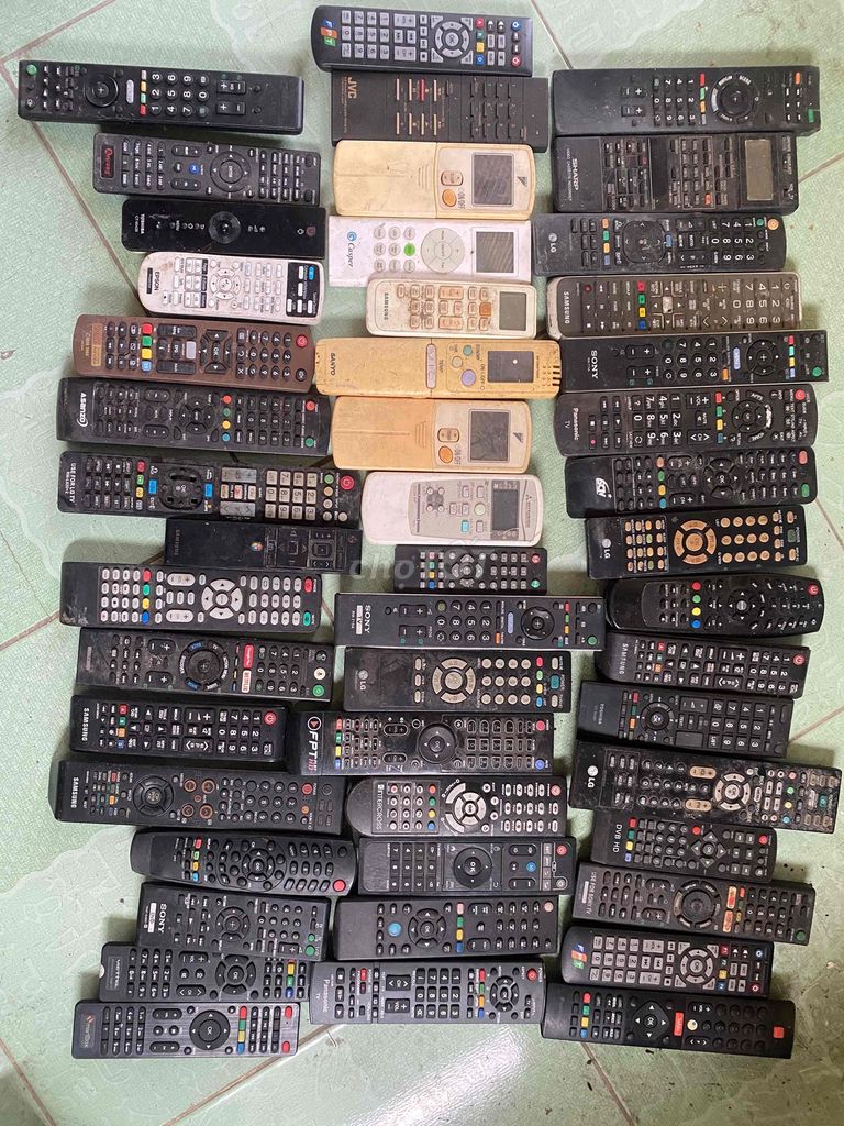 48 điều khiển từ xa Nhiều hãng. Mua bán Phụ kiện (Màn hình, Chuột...) tại Quận Cẩm Lệ Đà Nẵng được đăng bởi Mr Bin hình 1