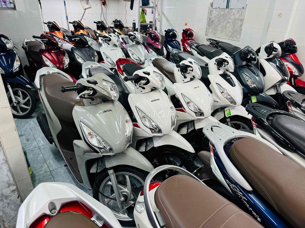 Распродажа скутеров SH, Vision, Air Blade и Grande 2012-2015, недорого