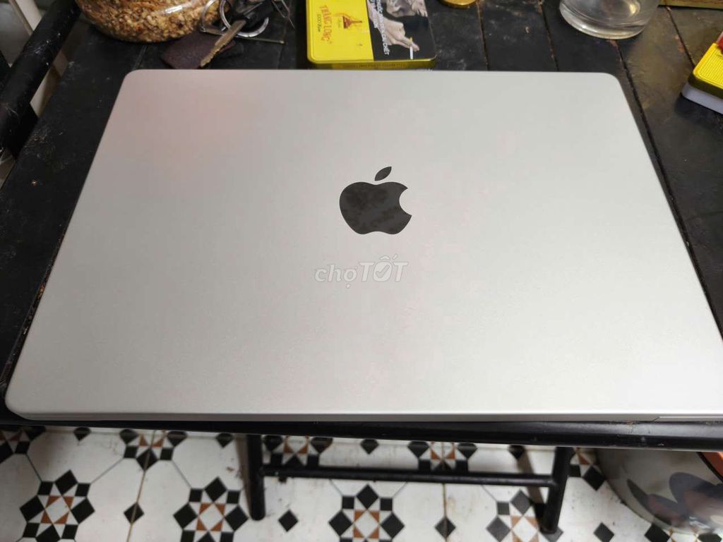Apple Macbook Pro M5 14 inch 16GB/512GB 99.99%. Mua bán Laptop tại Quận Hai Bà Trưng Hà Nội được đăng bởi Nguyễn Trọng Hiếu hình 1