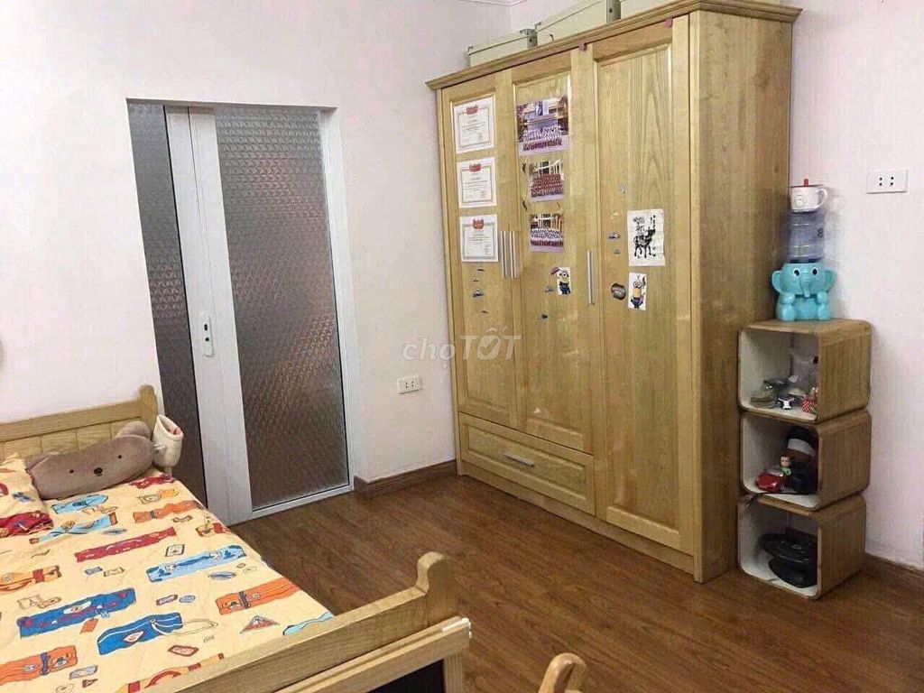 Дом в аренду на улице Чан Хуй Дай B1, Ба Динь, Ханой