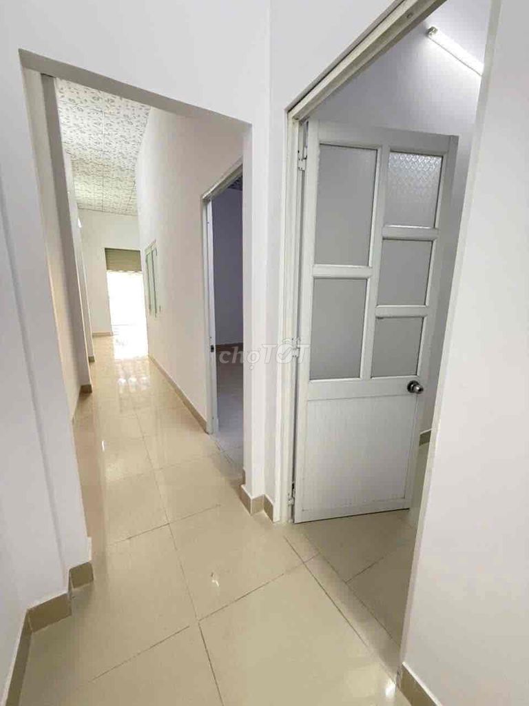 BÁN NHÀ MẶT TIỀN KINH DOANH THUẬN GIAO 18 GIÁ HỜI SÂN RỘNG. Mua bán Văn phòng, Mặt bằng kinh doanh tại Thành phố Thuận An Bình Dương được đăng bởi Bùi Thuỳ Dương hình 6