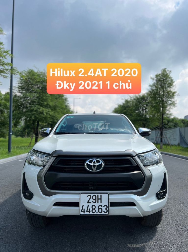 Hàng mới về Toyota Hilux 2.4AT 2020 đăng ký 2021