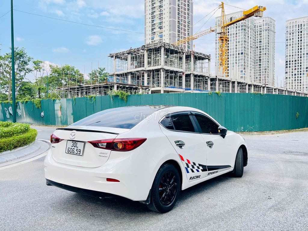 Mazda 3 2015 Белая Автомат