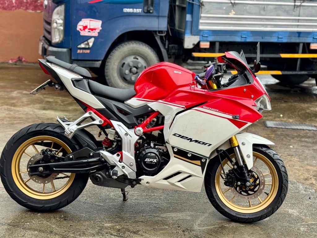 Gpx Demon150gr đẹp liền lạc , chạy êm gả nhanh. Mua bán Xe máy tại Thành phố Thủ Đức Tp Hồ Chí Minh được đăng bởi Cửa hàng Motor Xuân Bình  hình 2