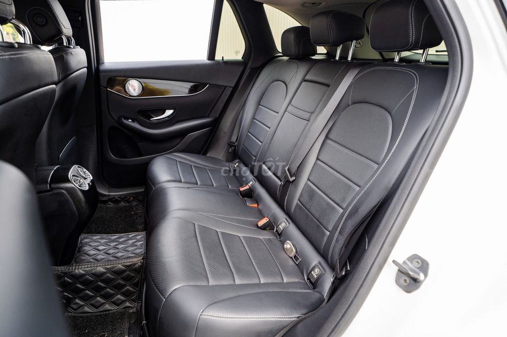 Mercedes-benz GLC200 Sản xuất 2020. Mua bán Ô tô tại Quận Cầu Giấy Hà Nội được đăng bởi Quân Q Auto hình 15