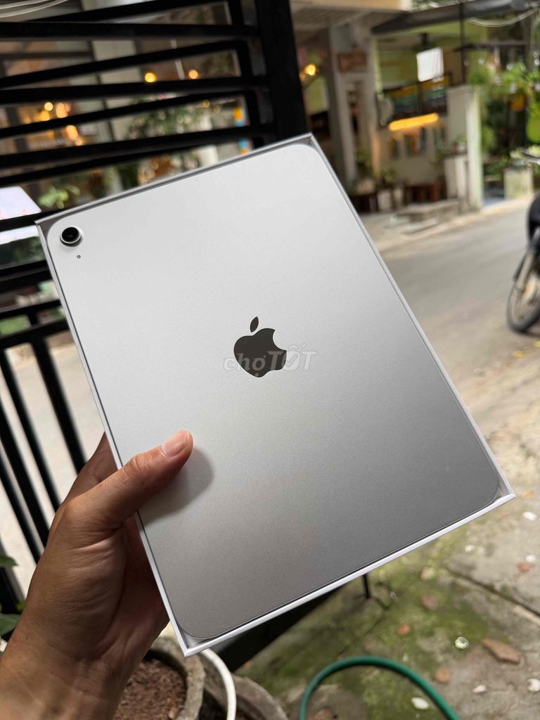 iPad Gen 11 Wifi 128GB Bạc VNA Pin 100% Mới 99%. Mua bán Máy tính bảng tại Quận Sơn Trà Đà Nẵng được đăng bởi Anh Apple Chính Hãng hình 1