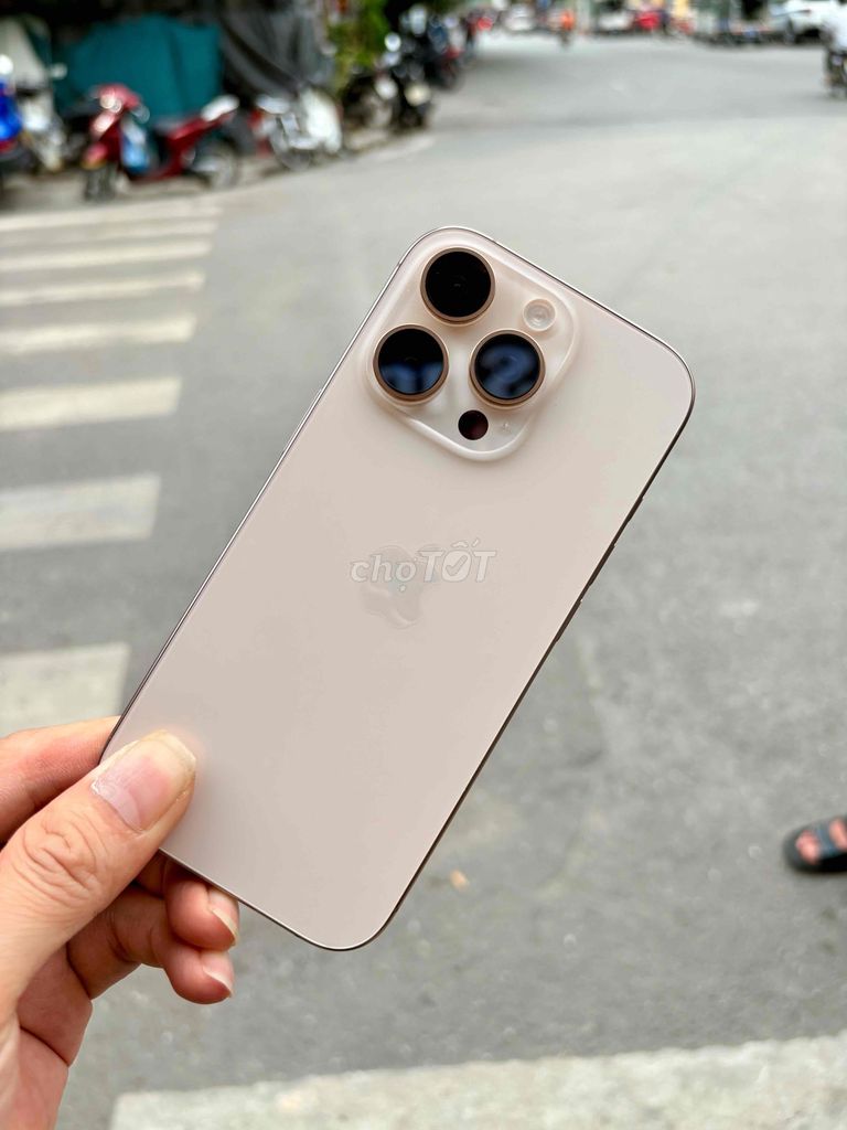 iphone 16Pro256gb Gold Zin chất bản Sim. Mua bán Điện thoại tại Quận Đống Đa Hà Nội được đăng bởi Quý Hoàng hình 1