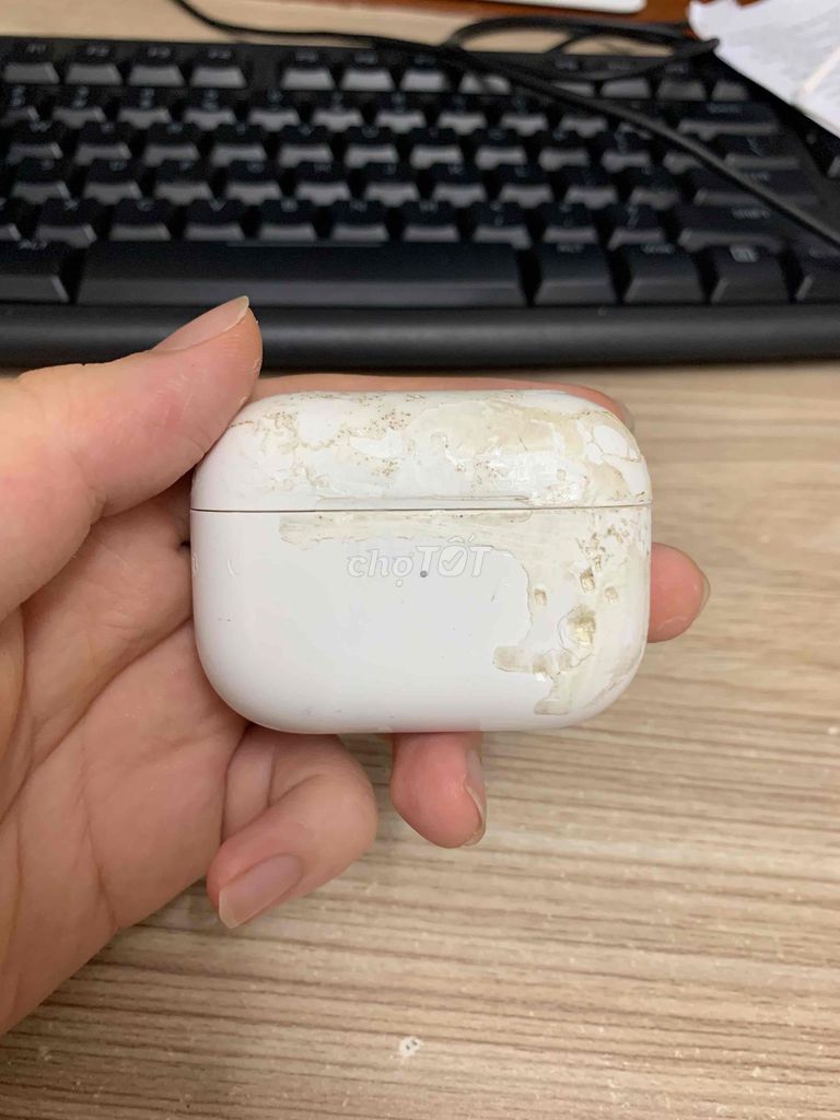Apple AirPods Pro 1. Mua bán Tivi, Âm thanh tại Quận Bình Tân Tp Hồ Chí Minh được đăng bởi Phan Văn Thái hình 1