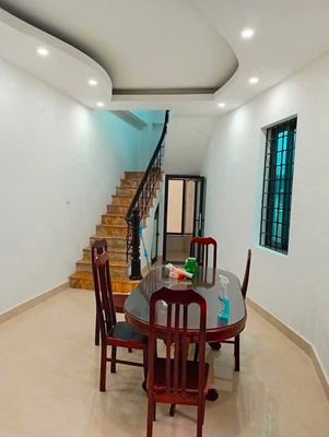 Cho thuê nhà nguyên căn 4 tầng Giải Phóng, Hà Nội