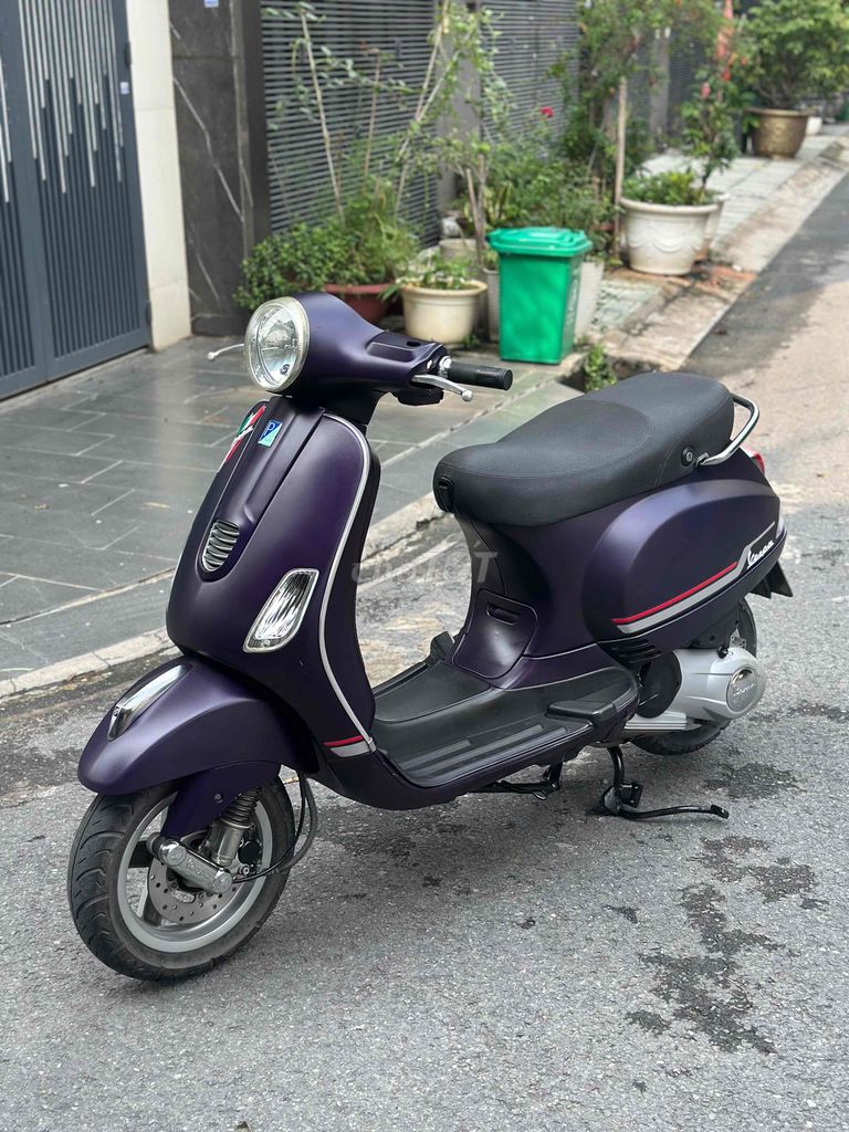Пьяджо Веспа LX125 3 года 2015 Фиолетовый