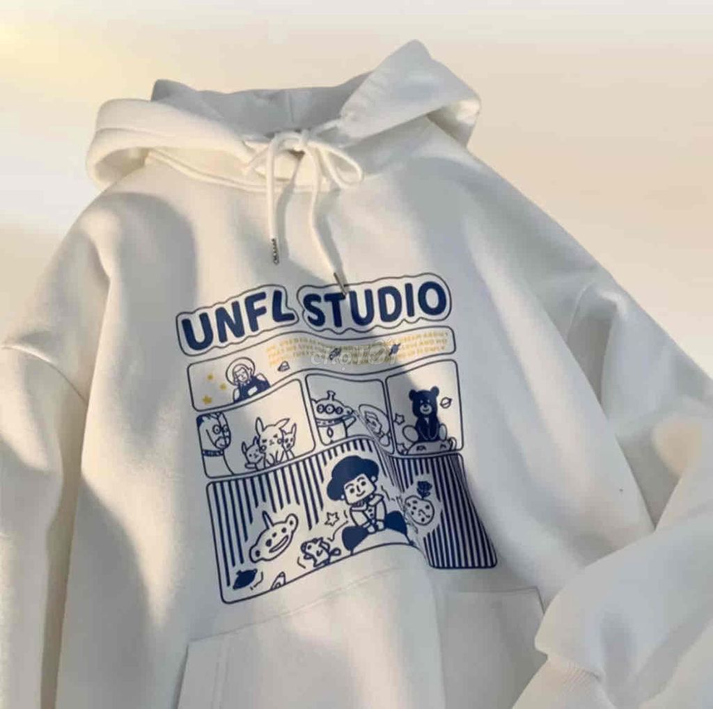 pass áo hoodie STUDIO nam nữ unisex form rộng,cute. Mua bán Quần áo tại Thành phố Qui Nhơn Bình Định được đăng bởi Trần Thanh Xuân Phạm hình 1