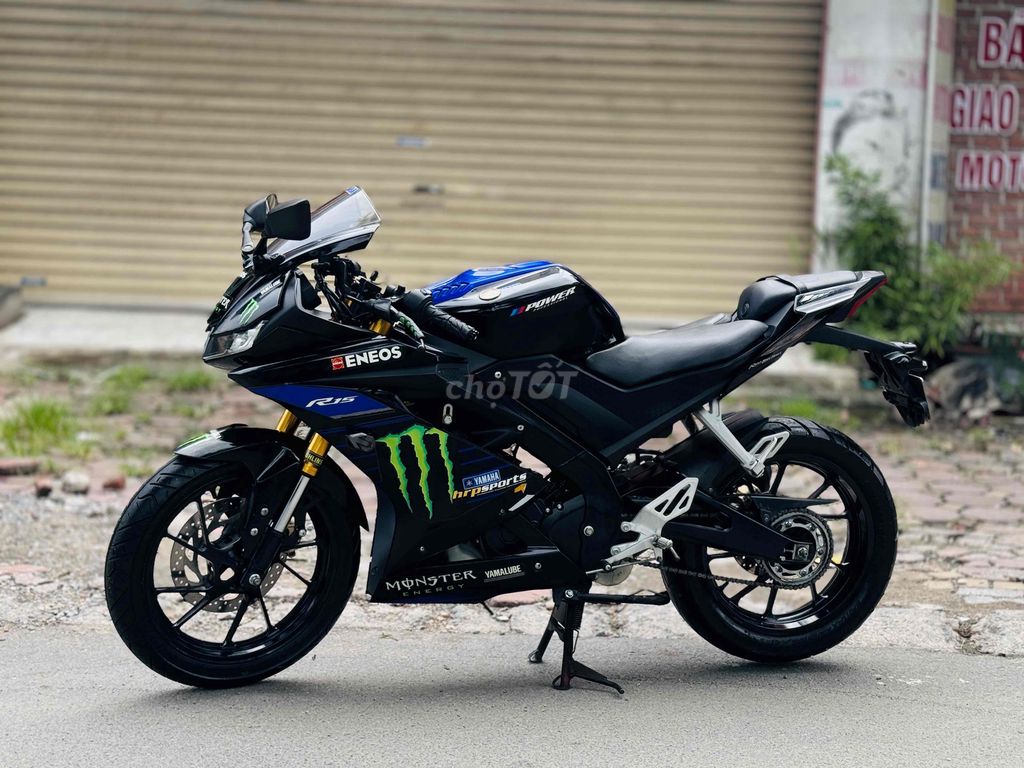 Yamaha R15 V3  biển số 29  Xe lướt đẹp tuyệt đối. Mua bán Xe máy tại Quận Cầu Giấy Hà Nội được đăng bởi Tong motor xe may hình 2