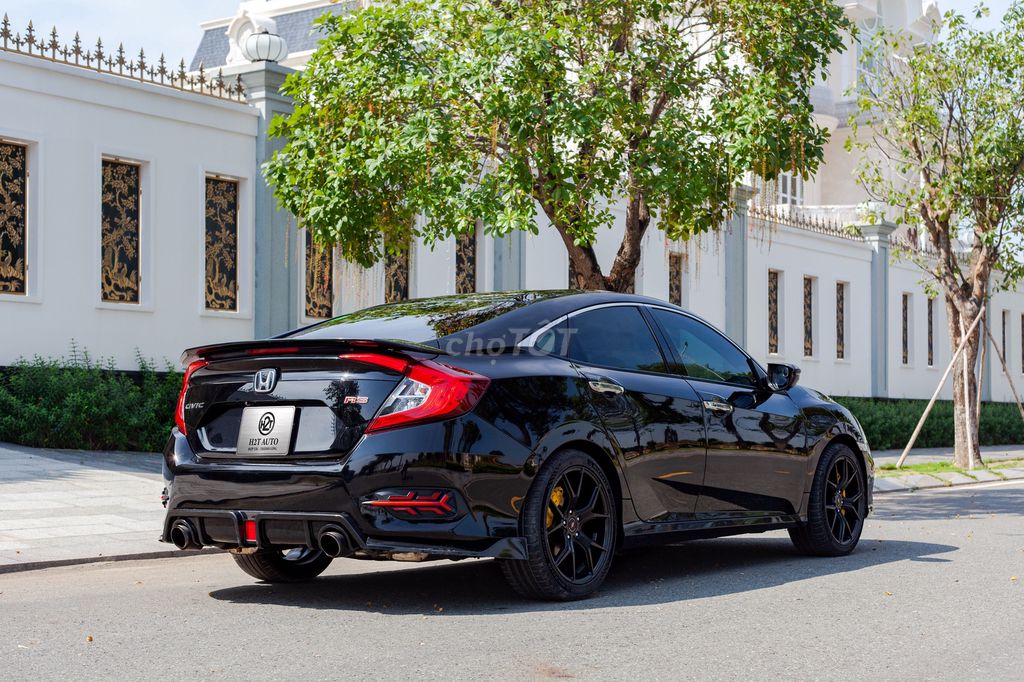 Honda Civic 2019 RS 50.000 km. Mua bán Ô tô tại Thành phố Thủ Đức Tp Hồ Chí Minh được đăng bởi H2T Auto hình 8
