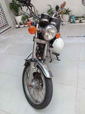 Suzuki GN 125 Đen