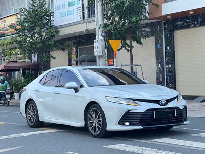 Toyota Camry 2021 2.5Q - 66000 km. Mua bán Ô tô tại Thành phố Thủ Dầu Một Bình Dương được đăng bởi trần thị khánh huyền 