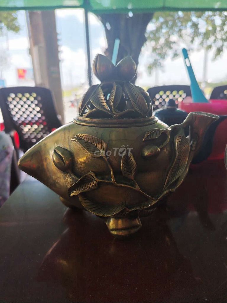 Lư hương Đồng Hoa sen Vàng đồng. Mua bán Đồ sưu tầm, đồ cổ tại Thị xã Bình Minh Vĩnh Long được đăng bởi Nguyễn Minh Ngĩa hình 1