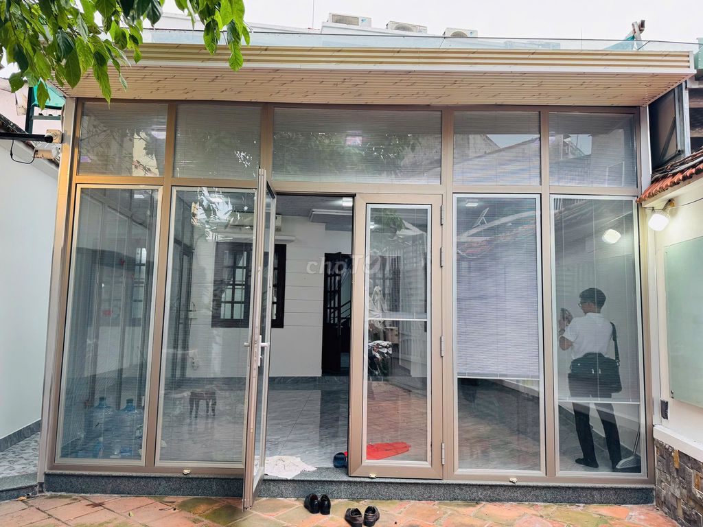 Nhà HXH 10m Hoàng Hoa Thám, nở hậu 7,5m, giá 15,5 tỷ