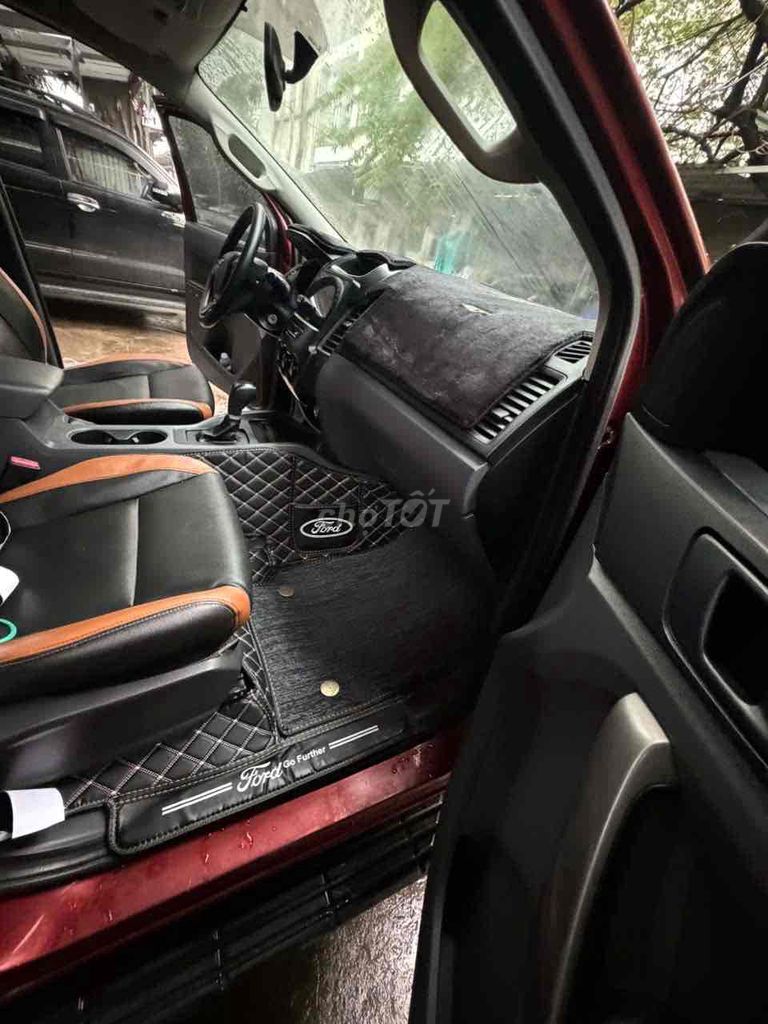 Ford Ranger XLS 2017 Красный 140 000 км