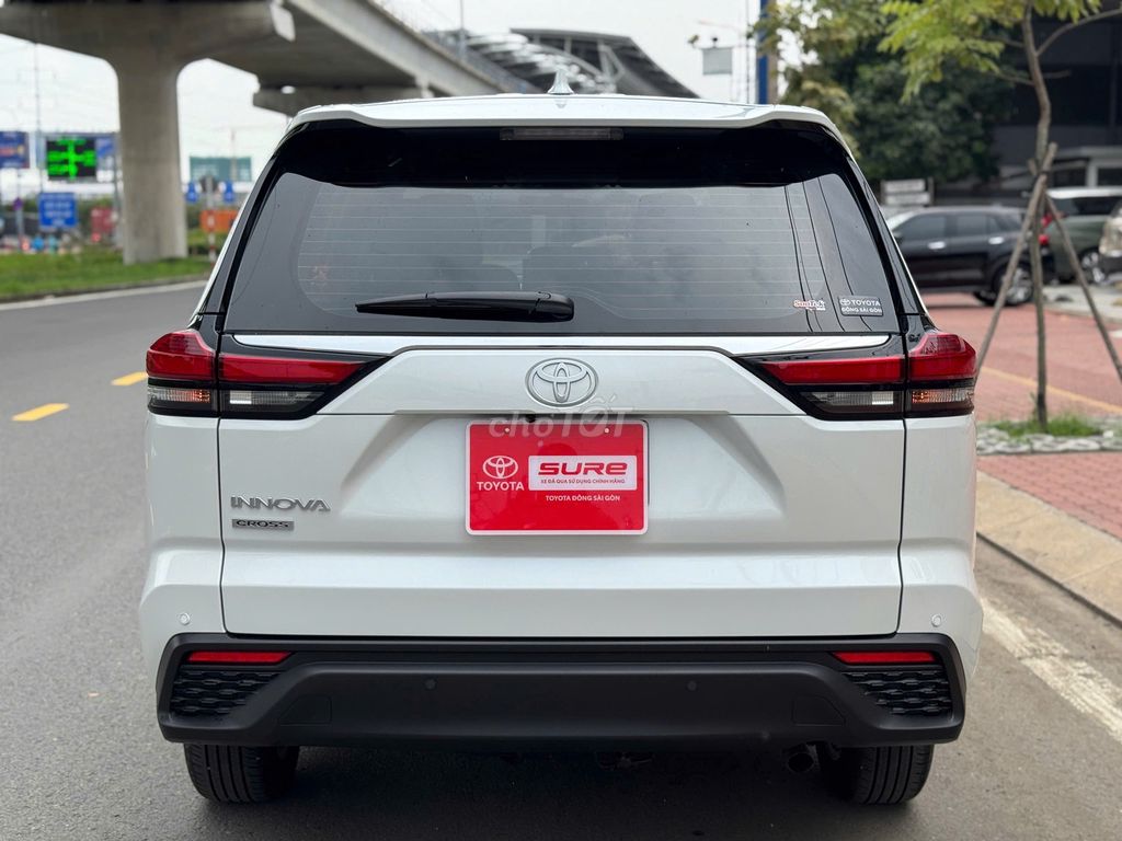 Innova Cross 2025 - Siu Cọp 1.000 km. Mua bán Ô tô tại Quận Phú Nhuận Tp Hồ Chí Minh được đăng bởi Vũ Phong Toyota Sure Xe Cũ Chính Hãng hình 5