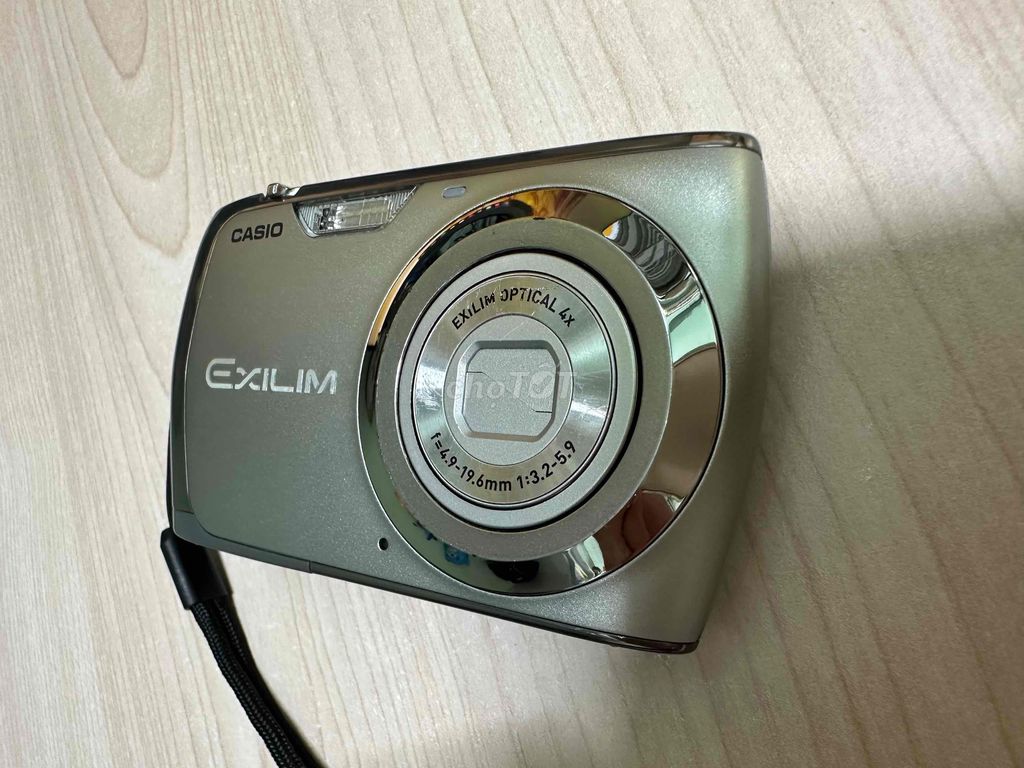 bán máy ảnh Casio EX-S8 12.1 megapixel