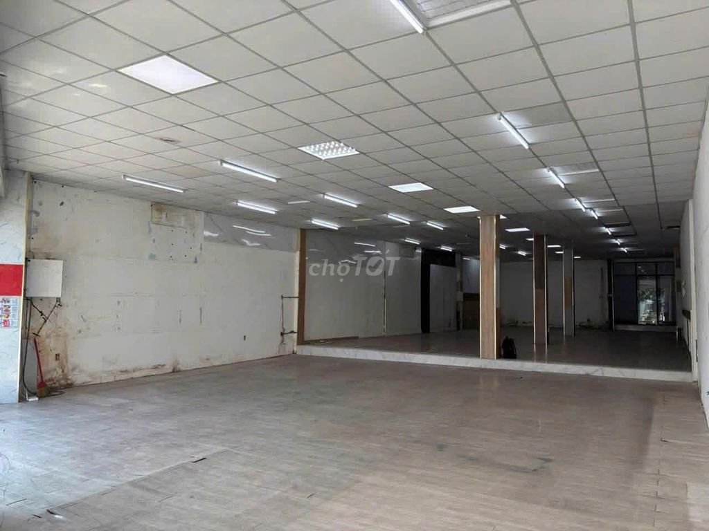 Xưởng, Kho Cho thuê 10 x 30m, Ngã 3 Tân Long