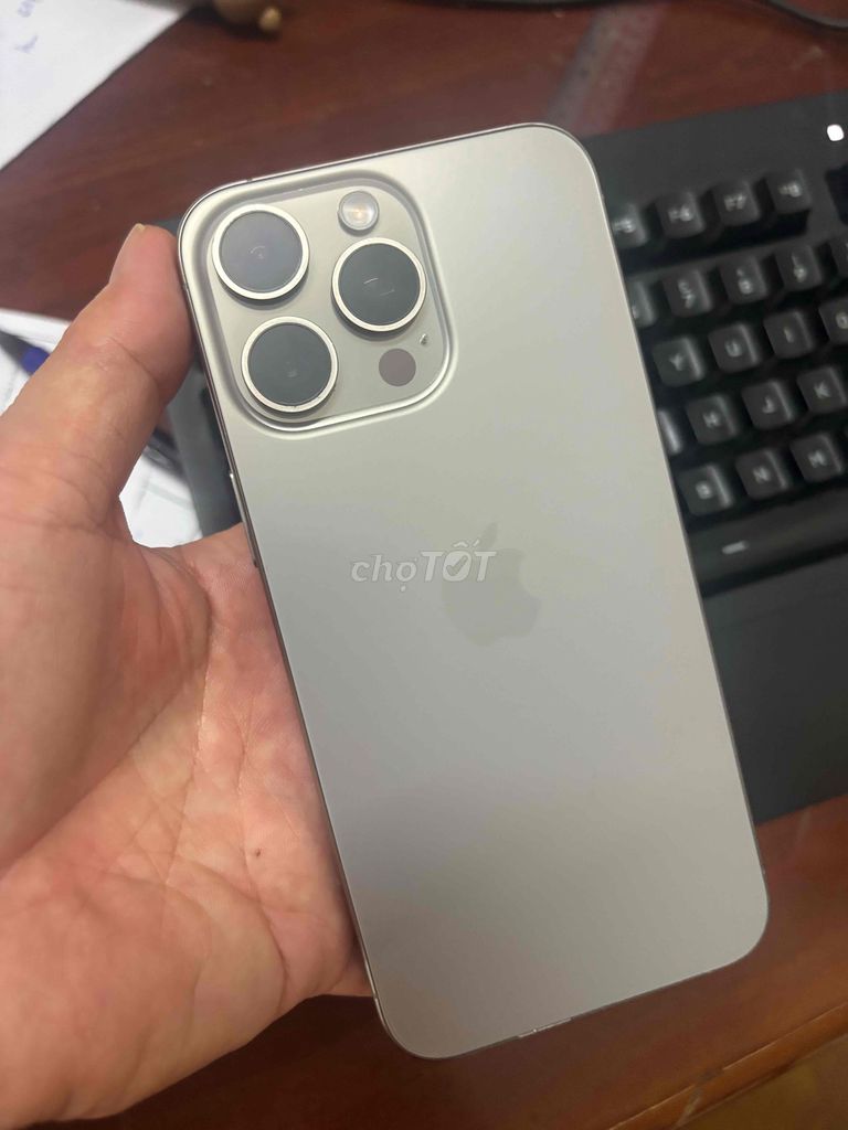 iPhone 15 Pro Max 256GB. Mua bán Điện thoại tại Huyện Châu Thành Kiên Giang được đăng bởi AT Mobile hình 1