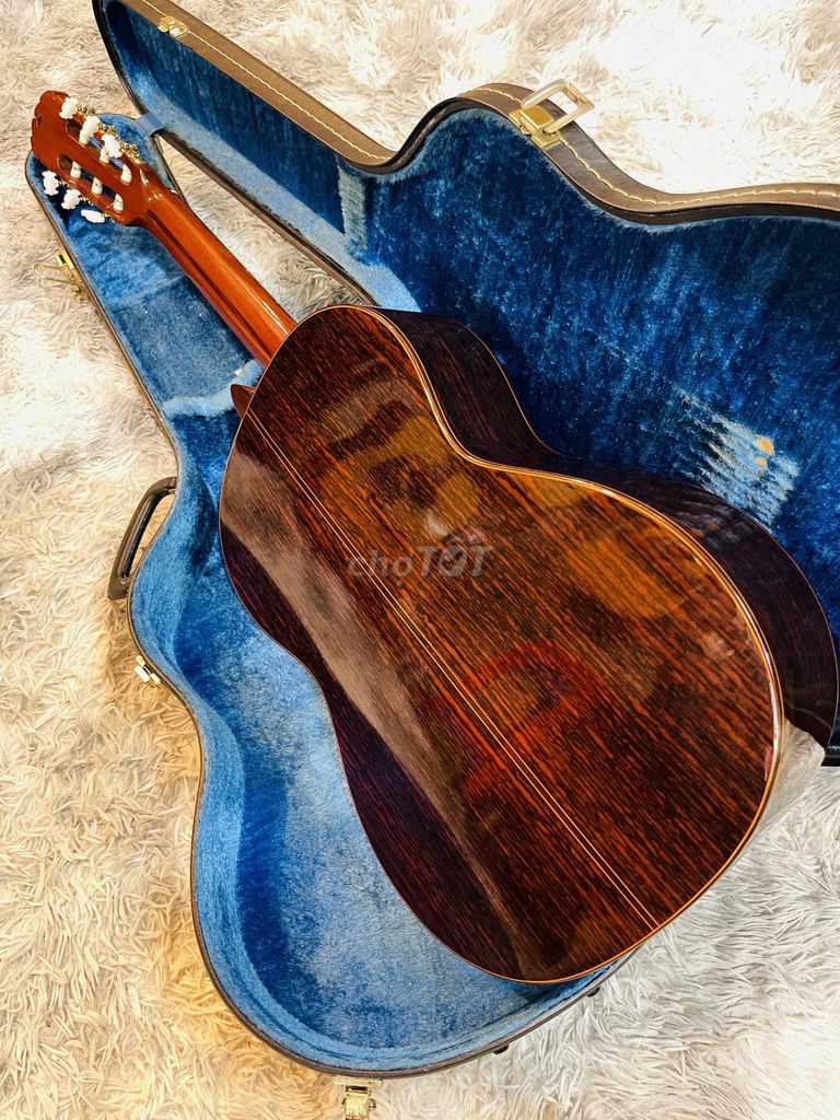 Cần bán Guitar Classic Suzuki C-200 made in Japan