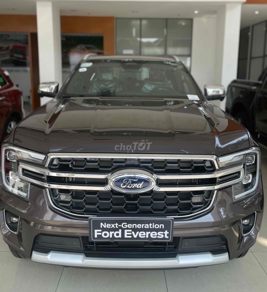 Ford Everest 2024 - nhập Thái - xe sẵn giao ngay