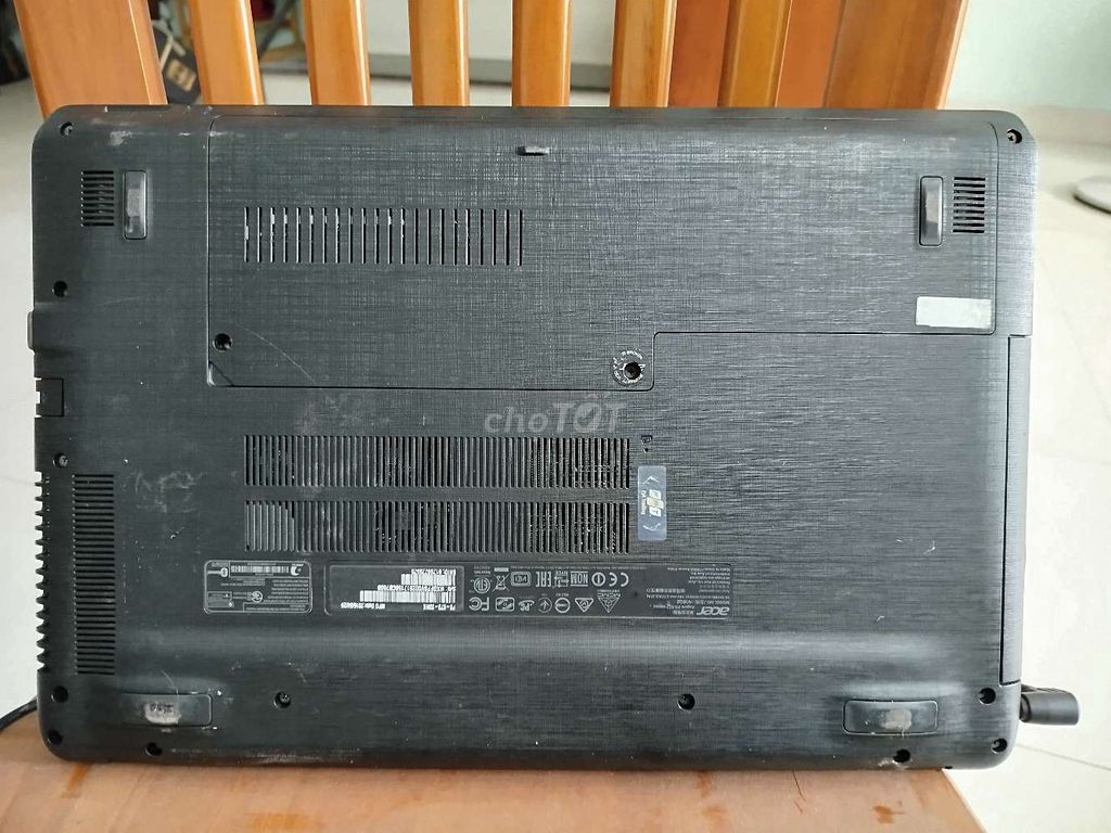 Acer Laptop i3-6100U 4GB Đen, quận 7. Mua bán Laptop tại Quận 7 Tp Hồ Chí Minh được đăng bởi Nguyen Tung hình 1