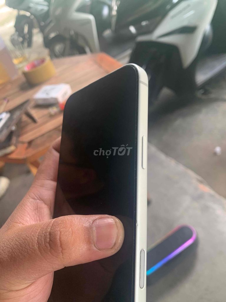 Apple iPhone 17 Pro Max 256GB Bạc Đã sử dụng. Mua bán Điện thoại tại Huyện Bình Chánh Tp Hồ Chí Minh được đăng bởi Chú Béo Store hình 1