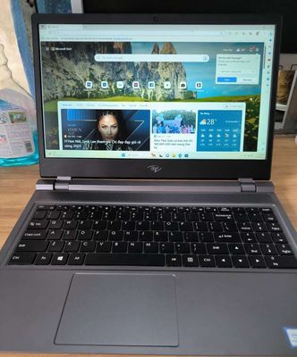 Laptop itel i3 gen 8,còn bh tgdd 18 tháng