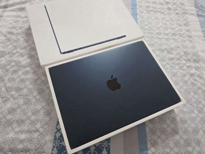 Macbook air m4 16/256 vn bh 7/2027 fullbox