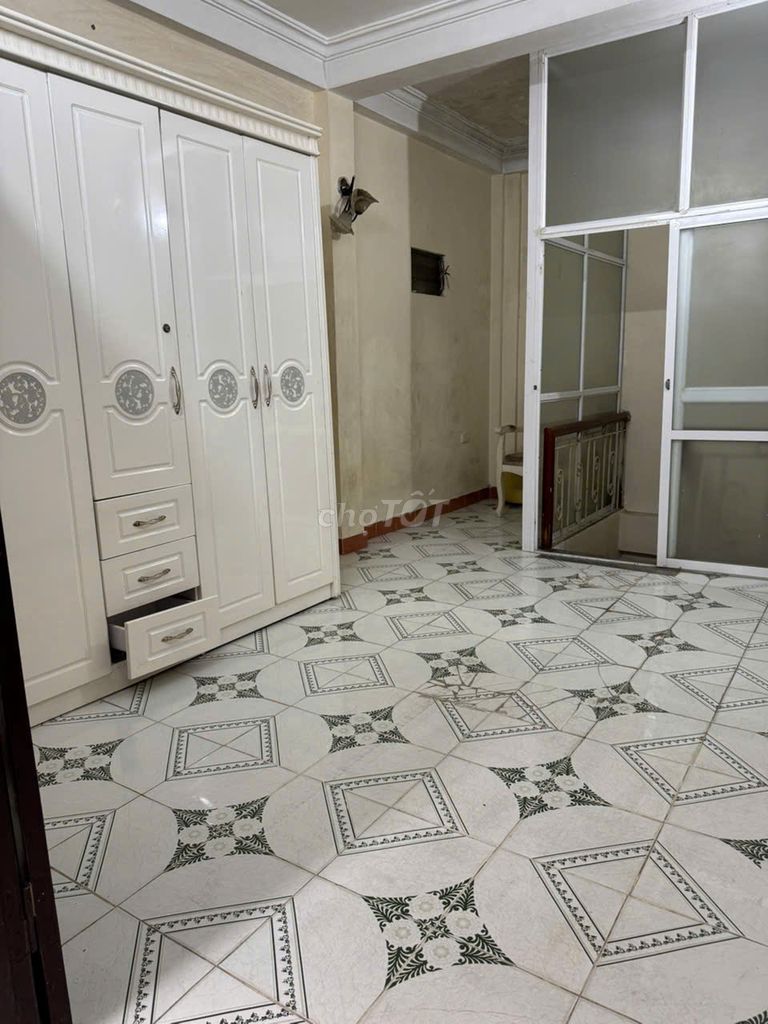 Chính chủ cho thuê nhà 3 tầng 20 m2, Ngõ 514 Thụy Khuê. Cho thuê Nhà ở tại Quận Tây Hồ Hà Nội được đăng bởi Pham Van Hung hình 6