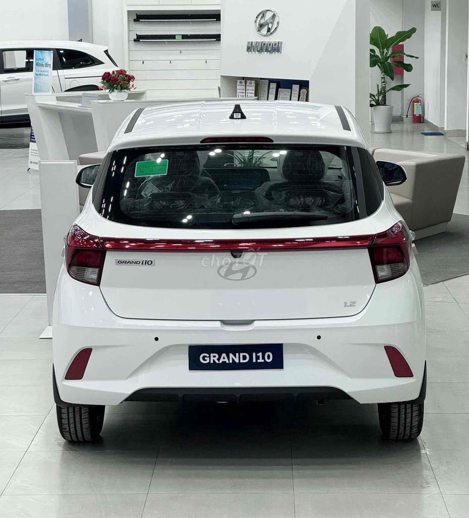 I10 2025 - chỉ từ 360tr. Mua bán Ô tô tại Huyện Càng Long Trà Vinh được đăng bởi Đạt Hyundai Bến Tre hình 4