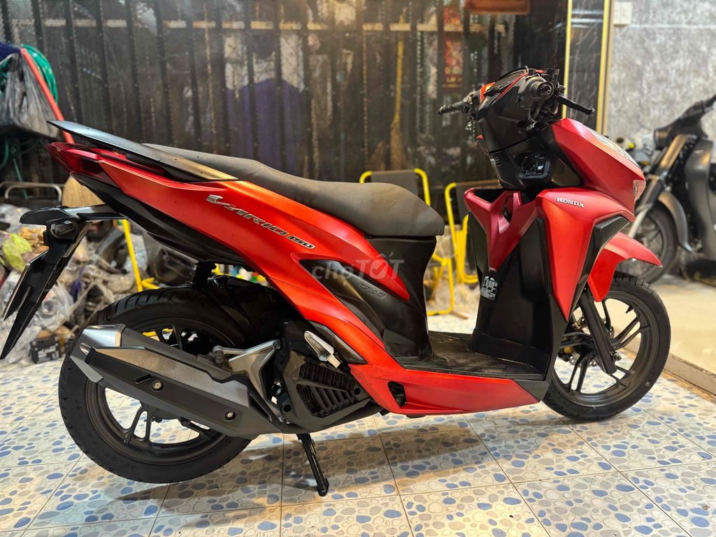 vArio 150 ( chính chủ bao kí rút ) zin , im ngon .. Mua bán Xe máy tại Thành phố Mỹ Tho Tiền Giang được đăng bởi luxury  hình 6