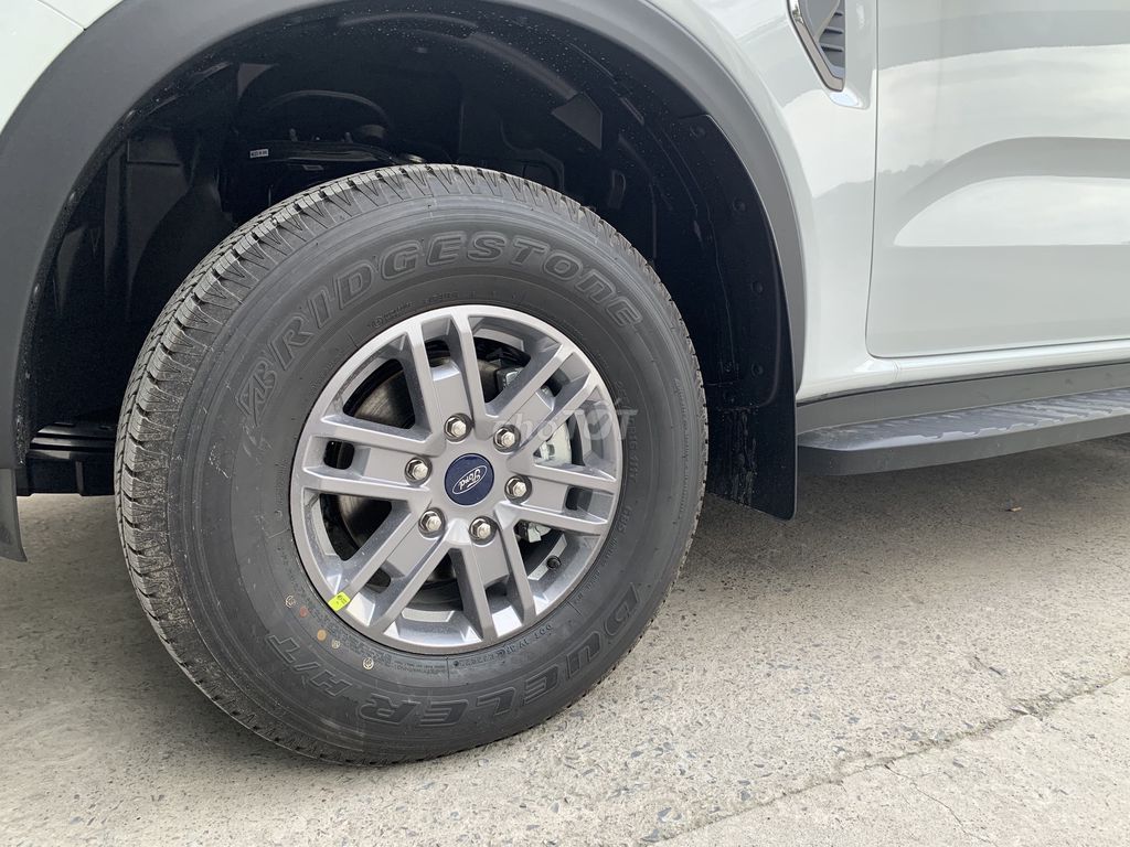 Ranger XLS 1 cầu, đủ màu xe sẵn giao ngay, vay 70%. Mua bán Ô tô tại Huyện Châu Thành Tiền Giang được đăng bởi Khiêm Ford Phú Mỹ hình 14