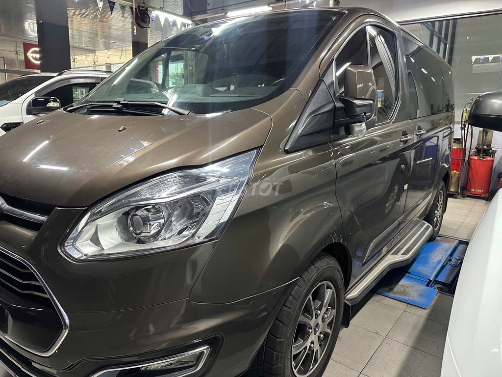 Ford Tourneo Titanium 2019, bảo hành 2026, vay 75%. Mua bán Ô tô tại Quận Tân Phú Tp Hồ Chí Minh được đăng bởi Đức hình 3