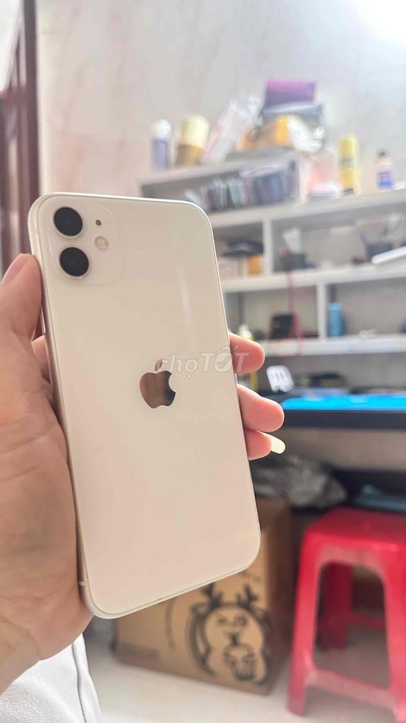 Apple iPhone 11 64GB Trắng Like New. Mua bán Điện thoại tại Thị xã Bến Cát Bình Dương được đăng bởi Phong Thuỷ hình 1