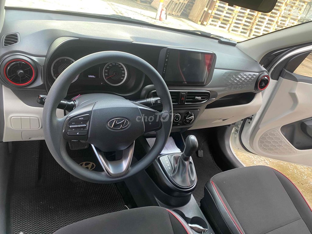 Hyundai Grand i10 Trắng Ghế da Tự động. Mua bán Ô tô tại Quận 12 Tp Hồ Chí Minh được đăng bởi tran van duc hình 13