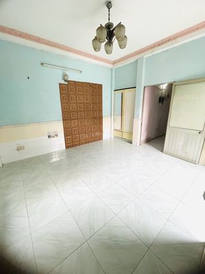 Cho Thuê Phòng ban công cửa sổ có sẵn máy lạnh đường Cao Lỗ Quận 8