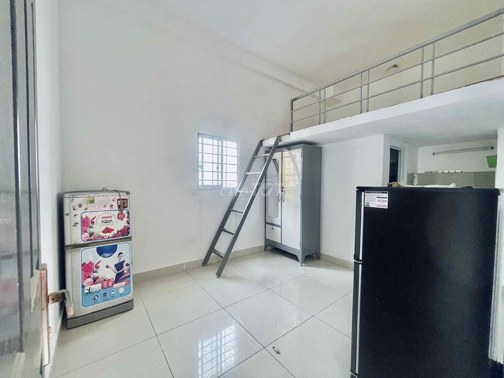PHÒNG DUPLEX CỬA SỔ - FULL NT - THANG MÁY - NGAY CV HOÀNG VĂN THỤ