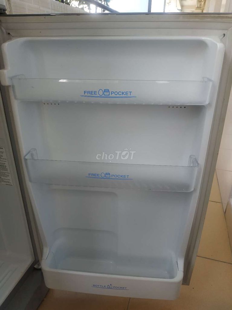 Bán tủ lạnh sanyo 130l còn ngon