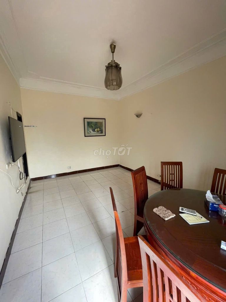 Дом в аренду на Дой Кан Лейн, Ба Динь, 50 м² x 3 этажа, 2 спальни