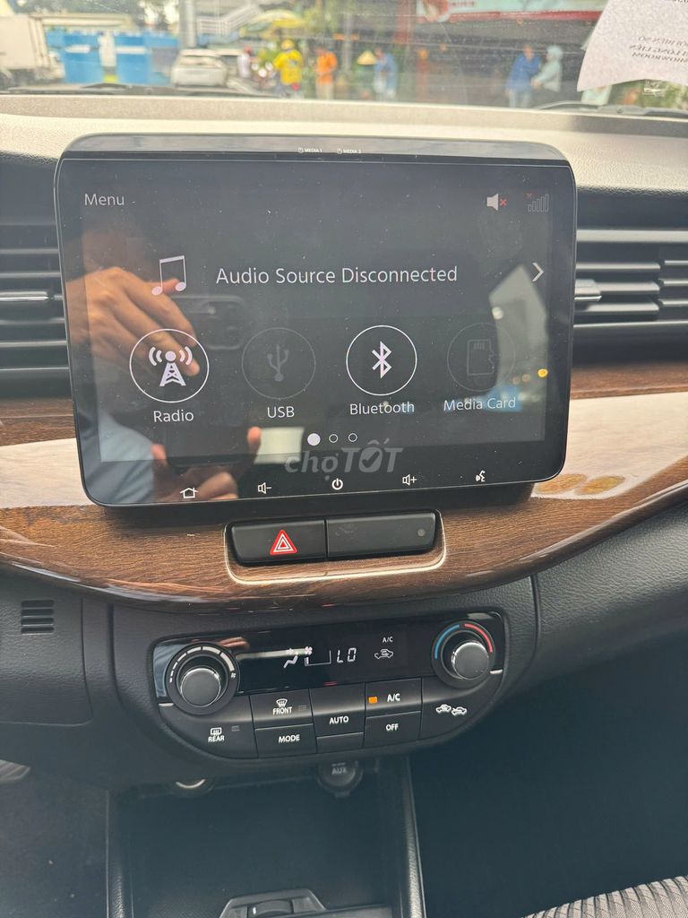 Nhà máy Suzuki thanh lý Suzuki Ertiga 2020AT Sport. Mua bán Ô tô tại Quận Tân Bình Tp Hồ Chí Minh được đăng bởi Suzuki World Phổ Quang Chính hãng hình 4