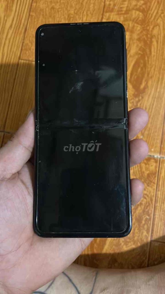 Samsung Z Flip3 256GB Đen - Xác Máy. Mua bán Điện thoại tại Thành phố Thuận An Bình Dương được đăng bởi Lê Hiếu hình 1