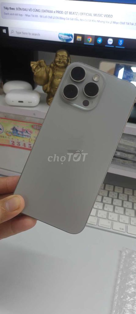 Apple iPhone 15 Pro Max 256GB Xám Mỹ. Mua bán Điện thoại tại Quận 4 Tp Hồ Chí Minh được đăng bởi Nguyễn Nhân hình 1