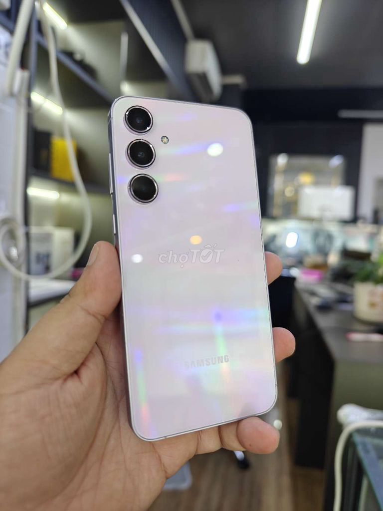Samsung Galaxy A55 256GB Tím. Mua bán Điện thoại tại Thành phố Vĩnh Long Vĩnh Long được đăng bởi Nguyễn Anh Tuấn  hình 1