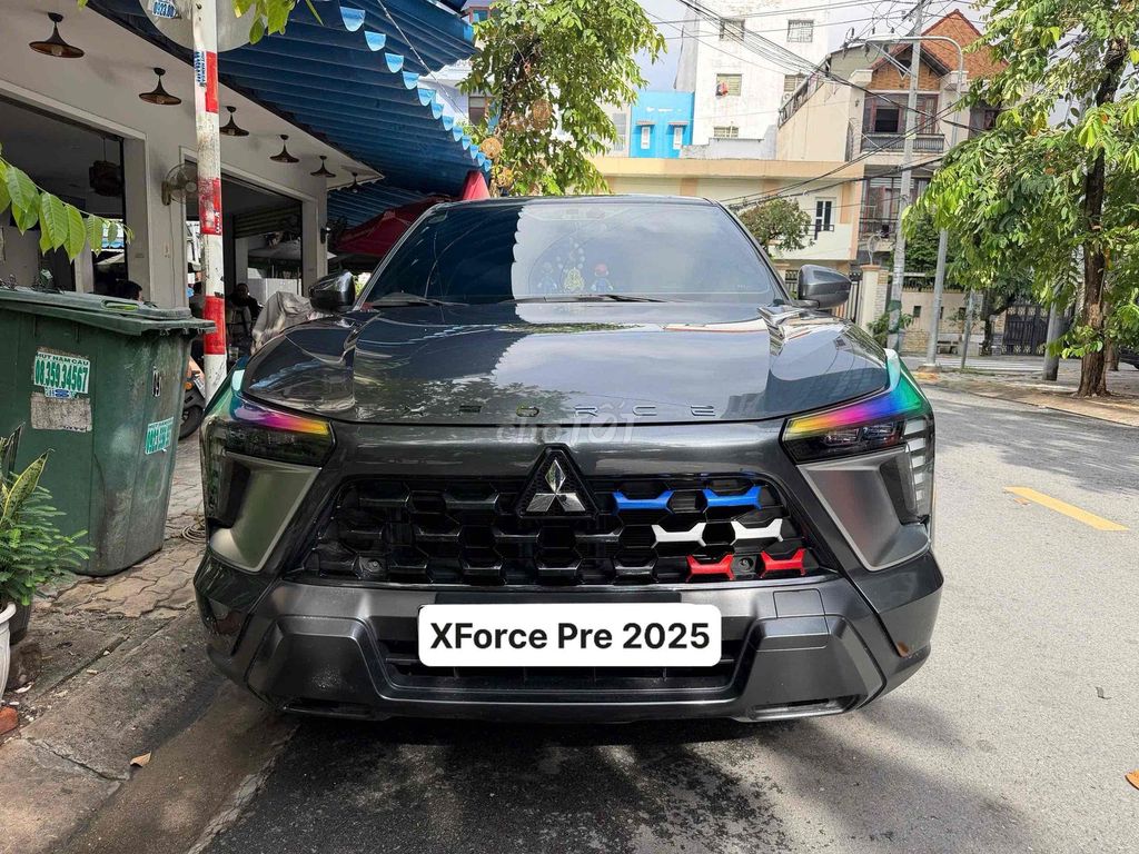 Mitsubishi Xforce Premium 2025 Xám 10.000km