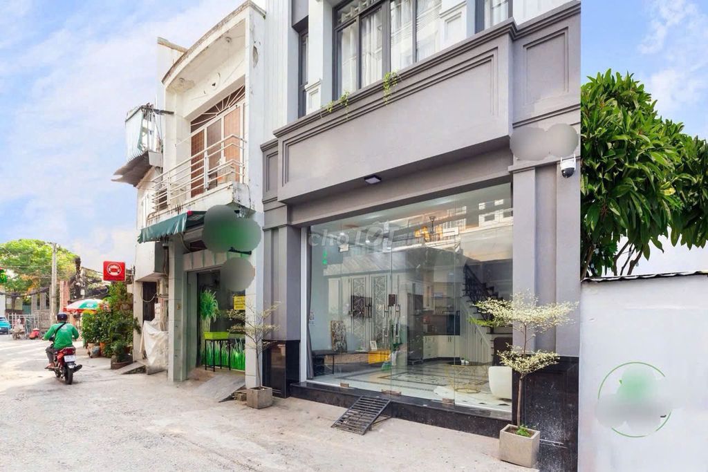 Rent · 3 bd · 30 м² · Quận 1, ул. Đường Nguyễn Trãi