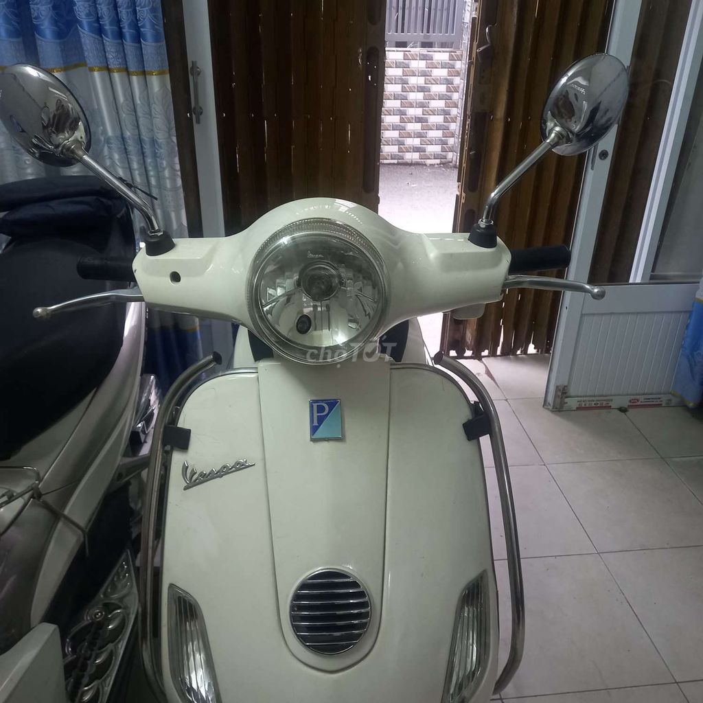 Piaggio Vespa LX 125 ie 2012 Trắng. Mua bán Xe máy tại Quận Gò Vấp Tp Hồ Chí Minh được đăng bởi NguyỄn VĂn HẬu hình 3